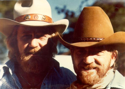 Whitey Ray Huitt and Willie Nelson photo